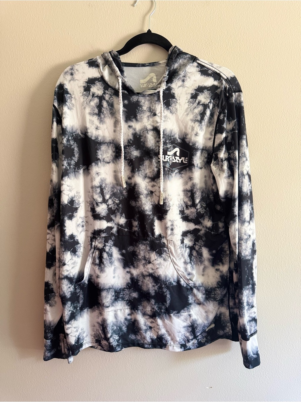 Surfstyle Black & White Tie-Dye Hoodie size medium